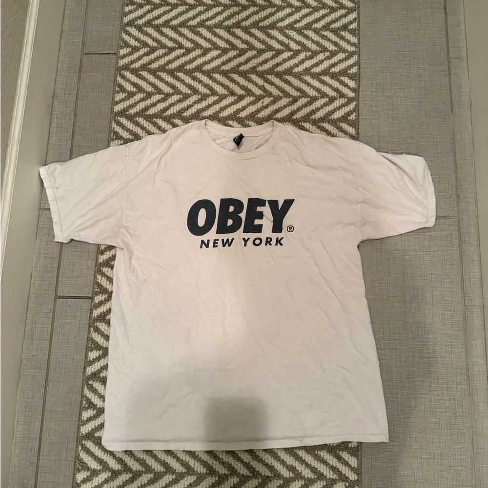Obey t shirt size xl